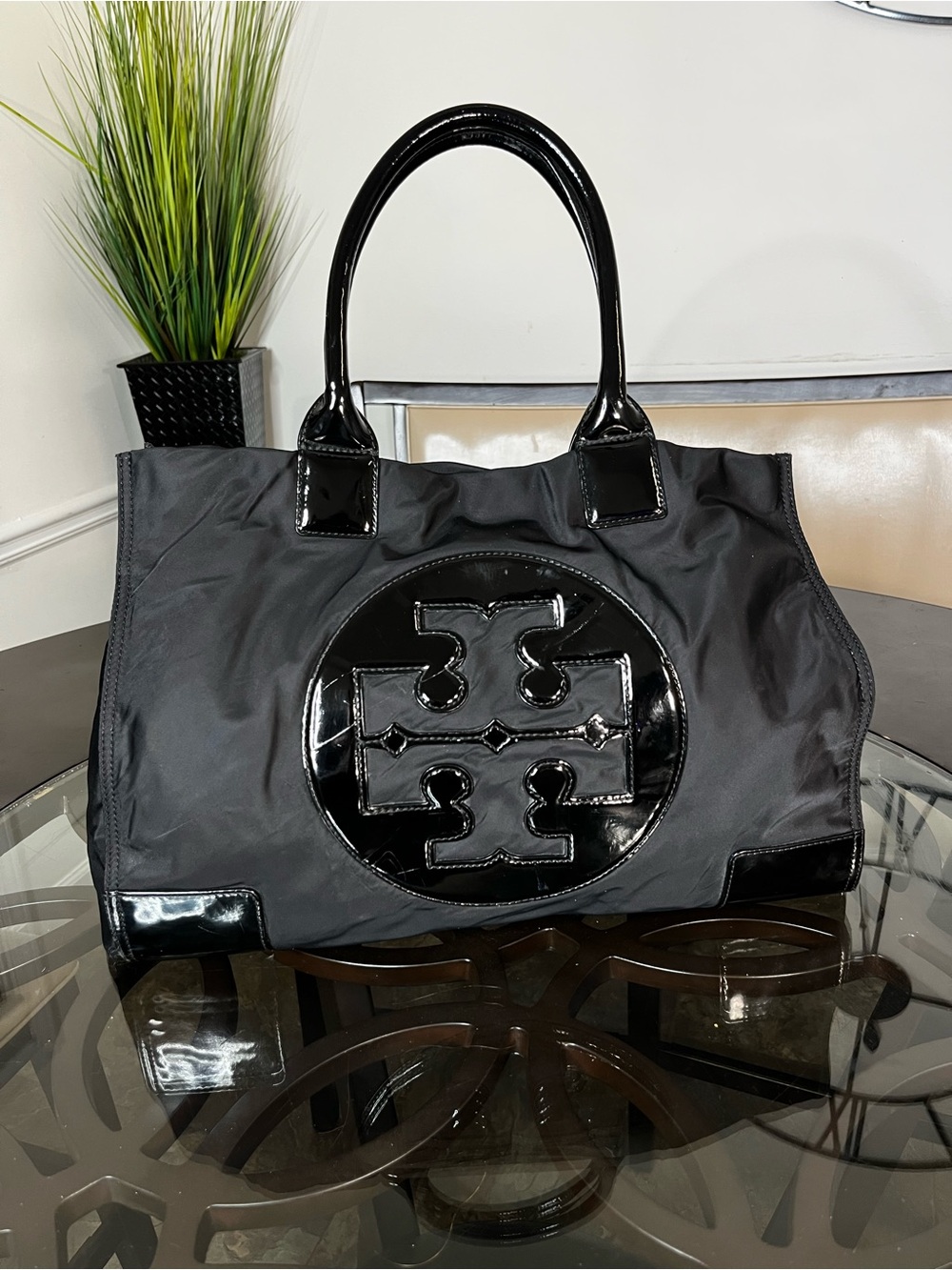 Tory Burch Ella Nylon
Enameled Black Tote Bag Large